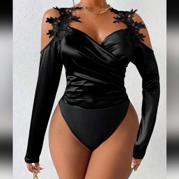 Tops - Women's Elegant Embroidery Applique Open Shoulder Bodysuit